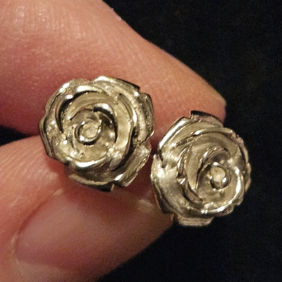 STERLING SILVER rose earrings - Picture 3 of 4
